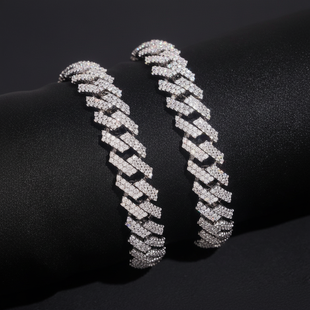 Image matching main_image_5 without logo